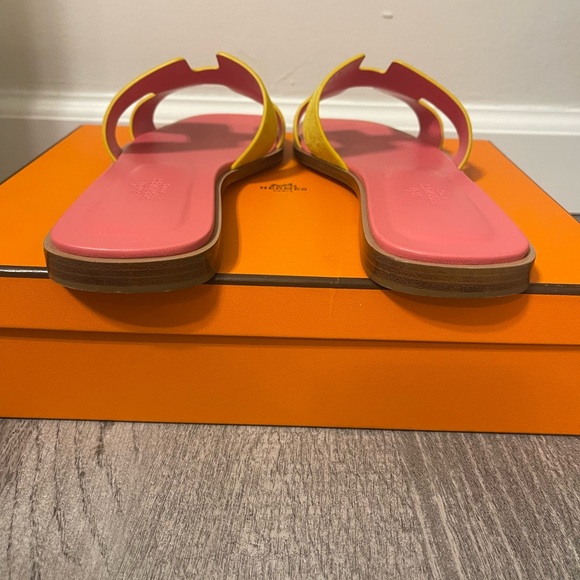 Hermes Oran Sandals (Brand New) - Picture 5 of 6